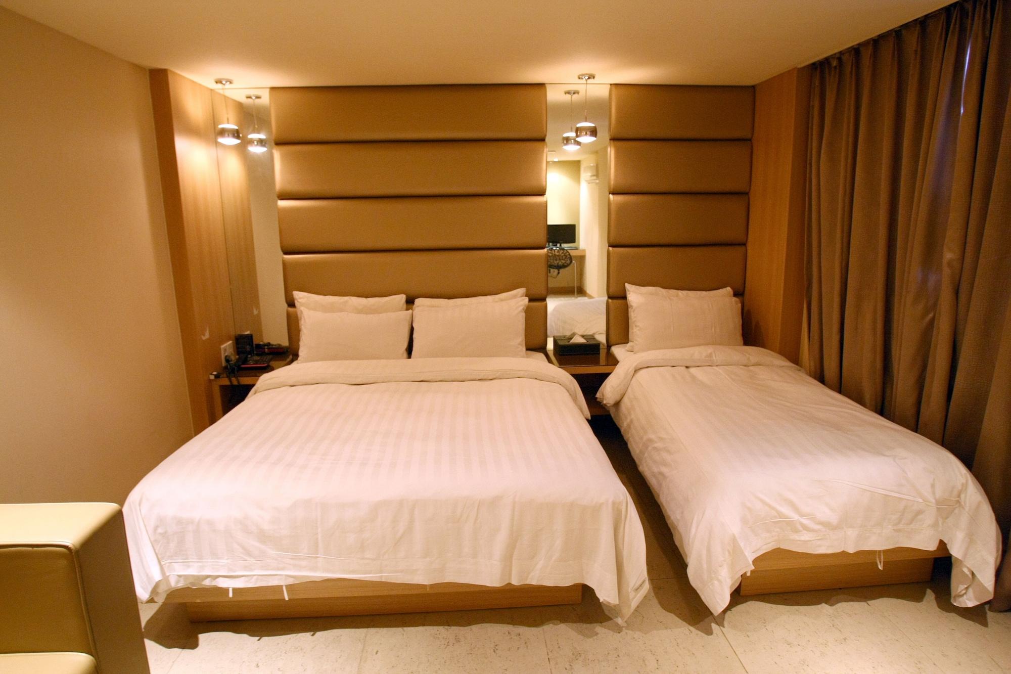 The California Hotel Seoul Seocho Bagian luar foto