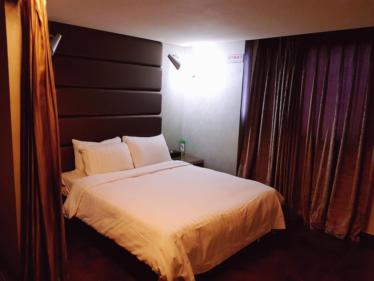 The California Hotel Seoul Seocho Bagian luar foto