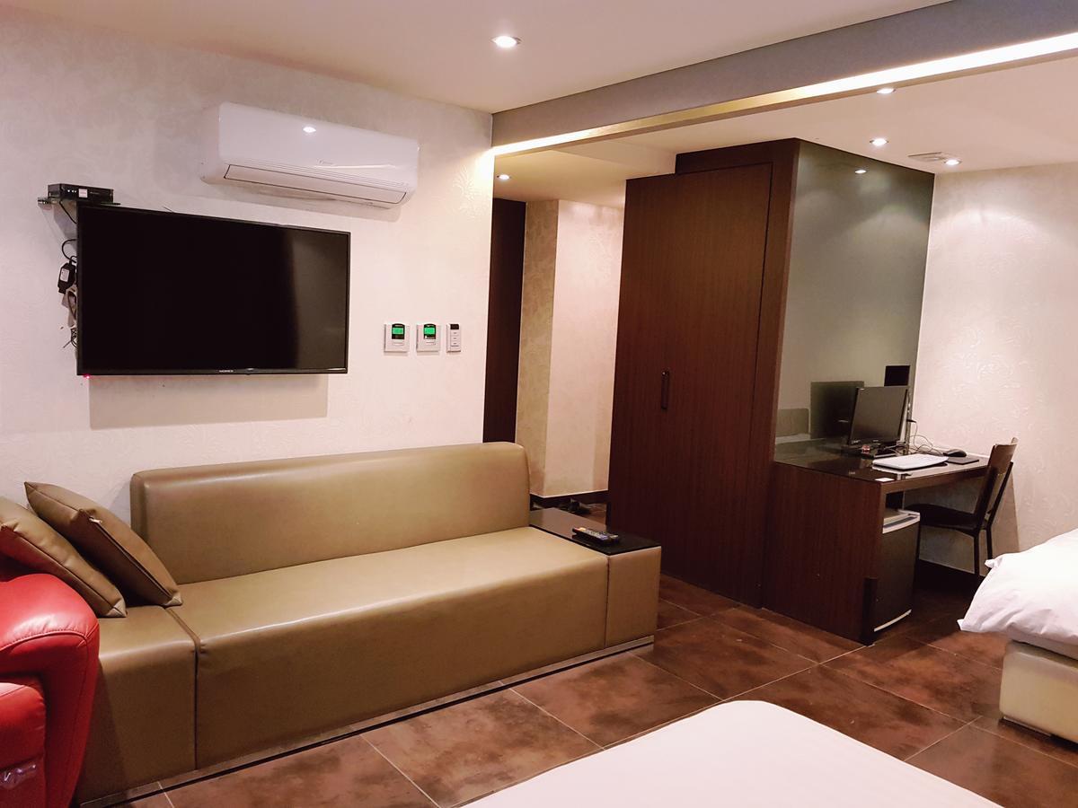 The California Hotel Seoul Seocho Bagian luar foto