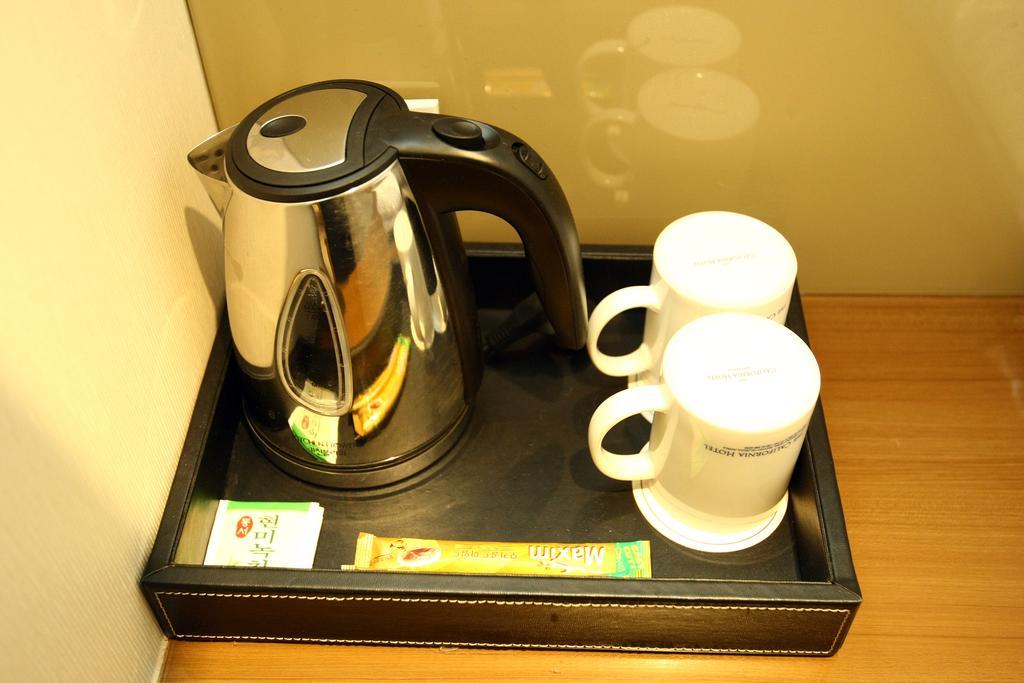 The California Hotel Seoul Seocho Bagian luar foto